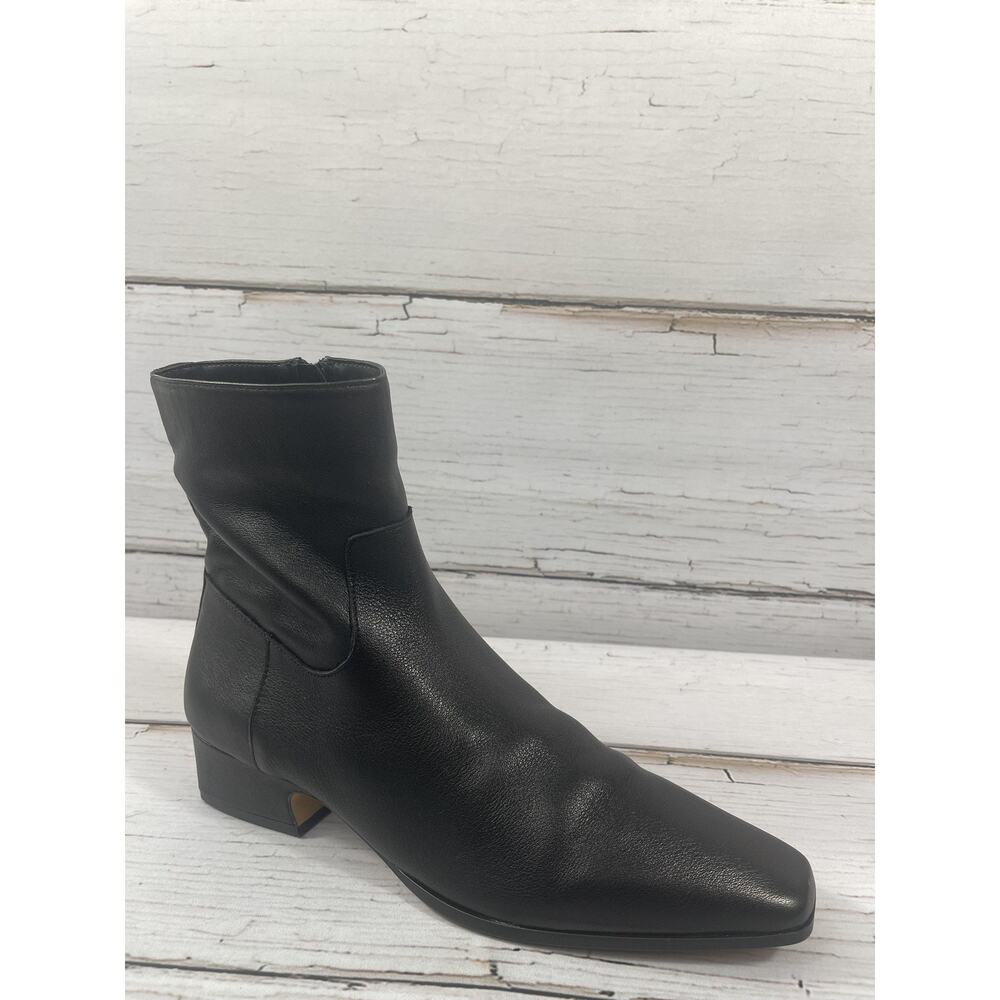 Steve Madden Boots Womens Size 10 Black Dusty Ankle Zip Square Toe Booties